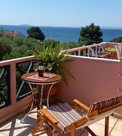 Holiday home Maisonette Near The *