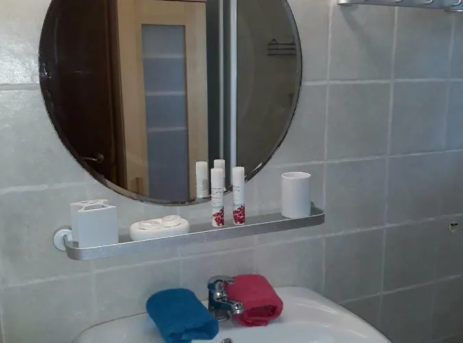 בית נופש Maisonette Near The *